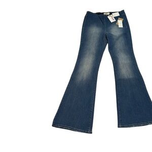 Jessica Simpson Soft Sculpt Flare Jeans in Size 28